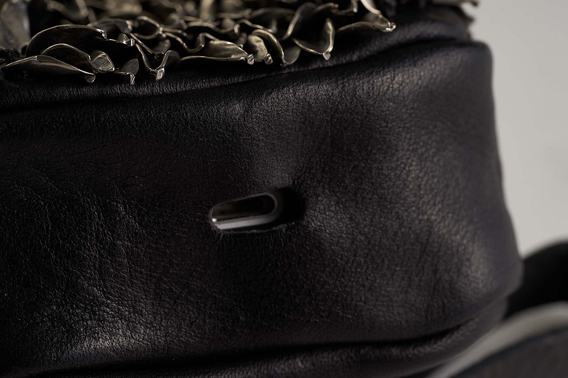daniele basta leather and silver bags - DETAIL 2
